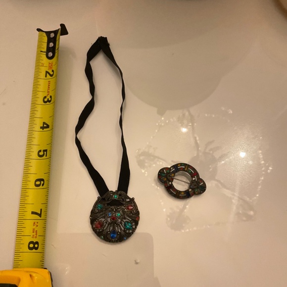Vintage Choker and Broach - Picture 2 of 2